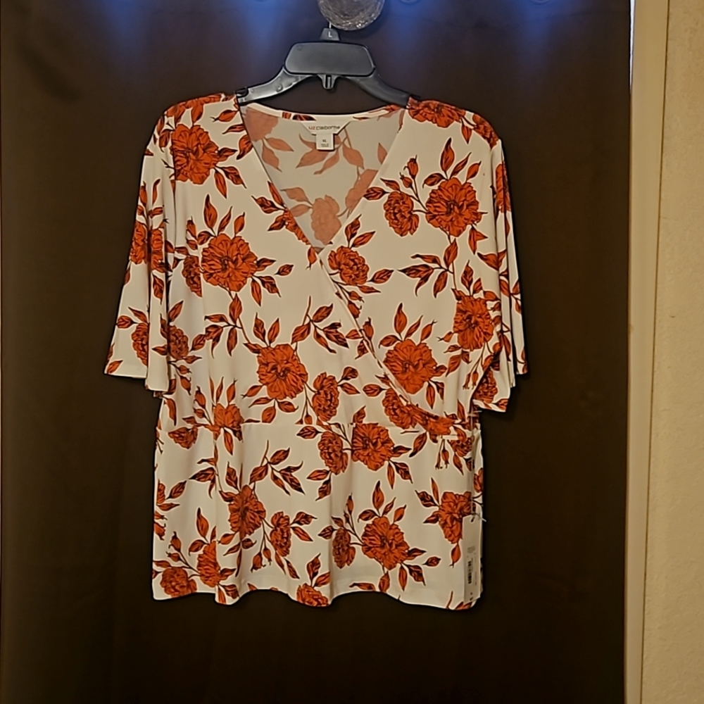 NWOT Liz Claiborne stretch top